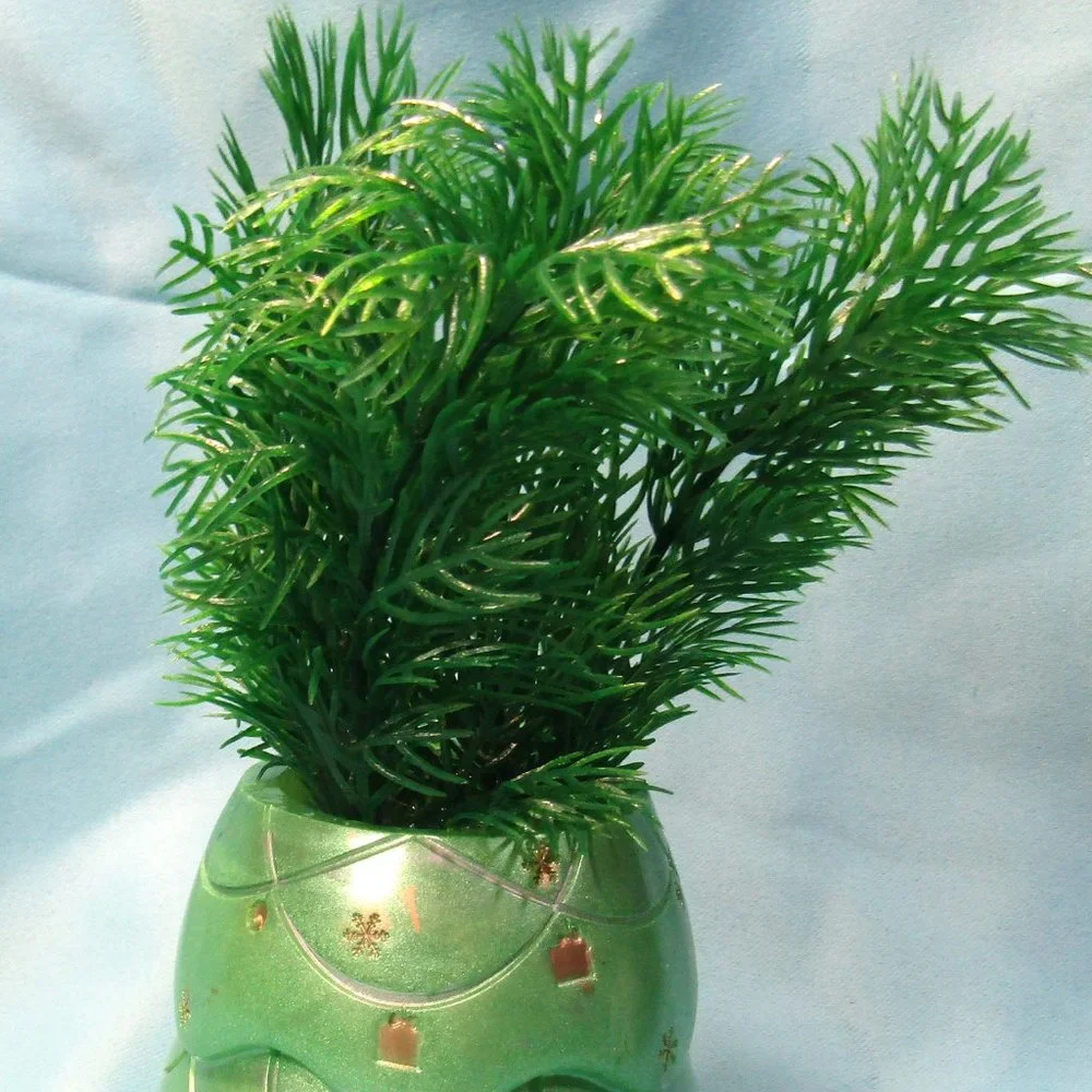 Aquarium Decoration - Christmas Yule Tree with Green Plant.